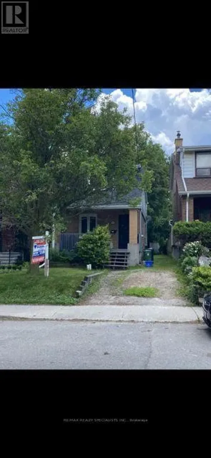 121 MAPLEWOOD AVENUE, Toronto