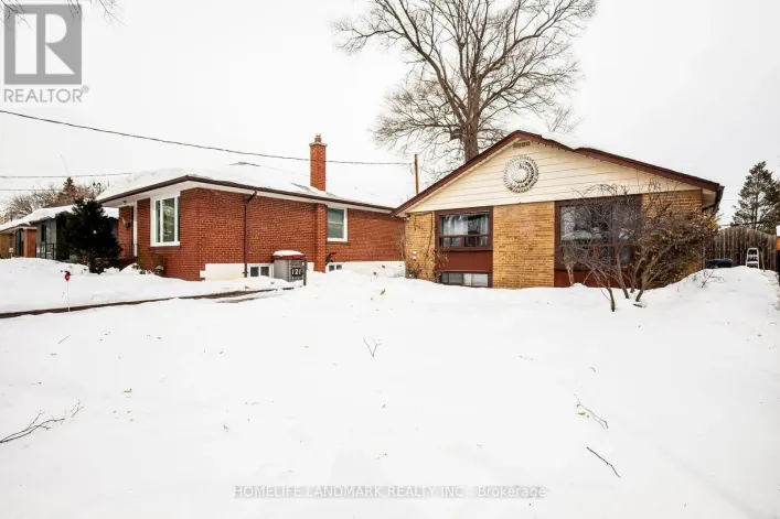 121 PANDORA CIRCLE, Toronto