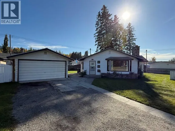 121 Poboktan Road, Hinton