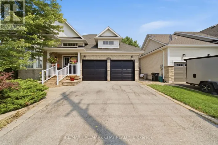 121 PRINCE WILLIAM WAY, Barrie