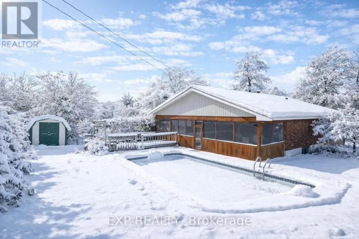 121 QUEEN STREET, Kawartha Lakes