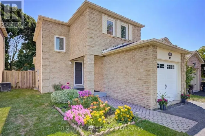 121 RADFORD DRIVE, Ajax