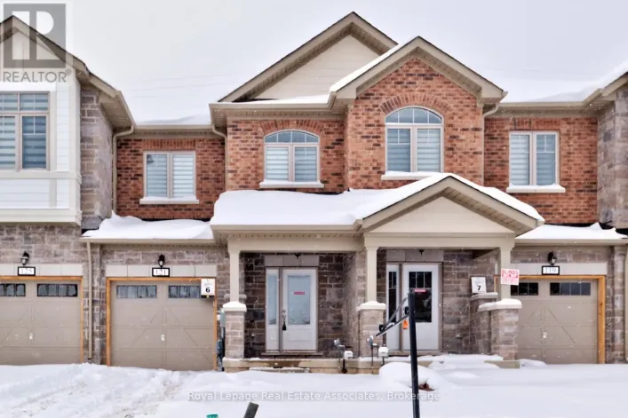 121 SAPPHIRE WAY, Thorold