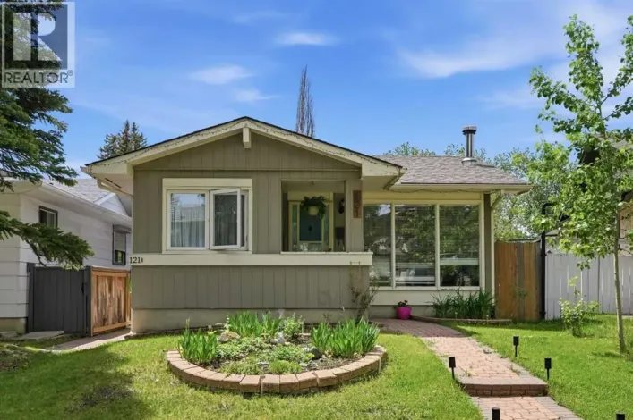 121 Sunbank Way SE, Calgary
