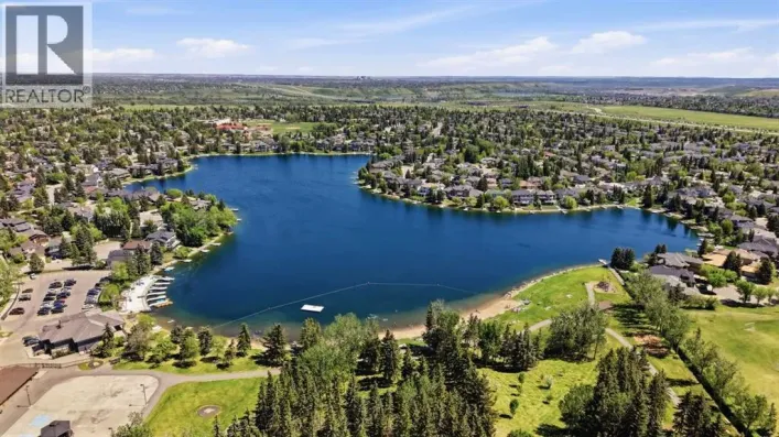 121 Sunbank Way SE, Calgary