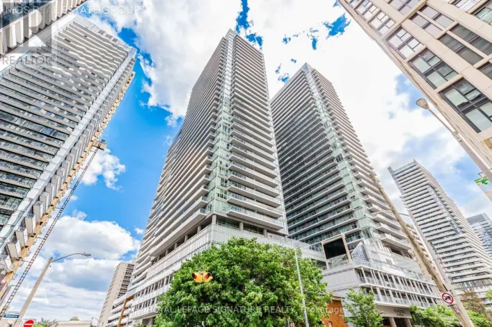 1210 - 99 BROADWAY AVENUE, Toronto