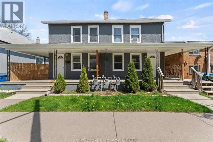 1210-1212 Monmouth, Windsor