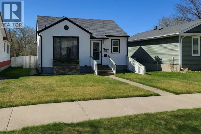 1212 7 Avenue S, Lethbridge