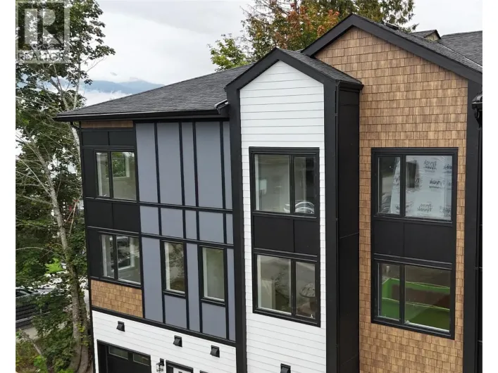 1212 Douglas Street, Revelstoke