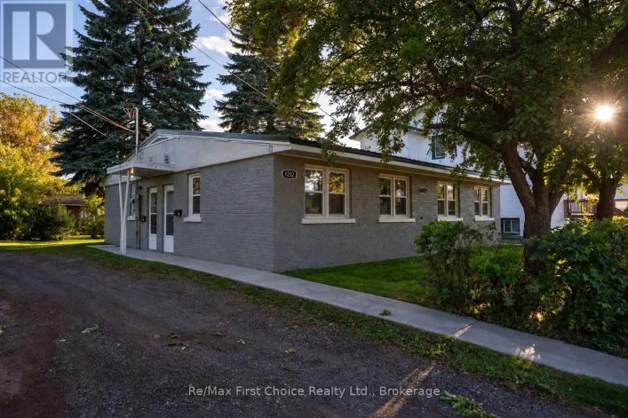 1212 WALSH STREET E, Thunder Bay