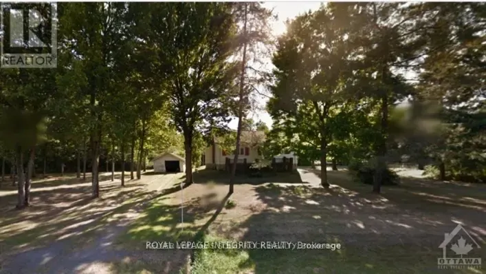 1212 WHITE OAK DRIVE, Ottawa