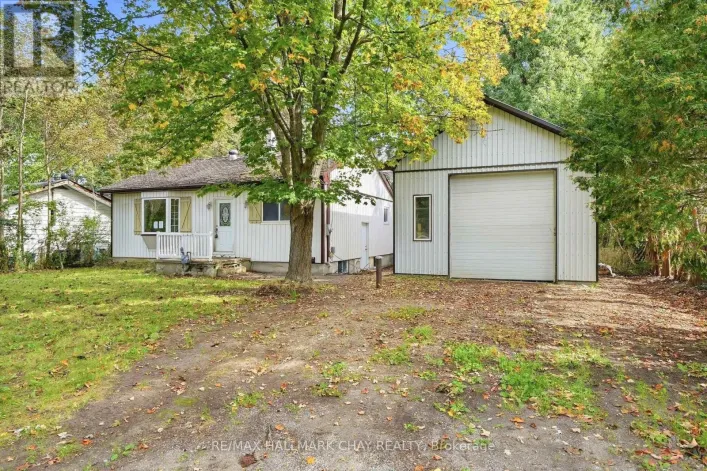 1213 BAYFIELD STREET N, Springwater