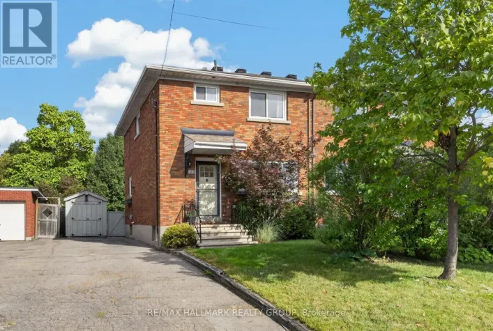 1213 EMPEROR AVENUE, Ottawa