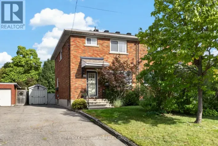 1213 EMPEROR AVENUE, Ottawa