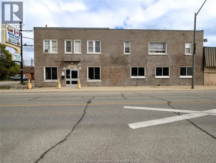 1214 DROUILLARD ROAD, Windsor