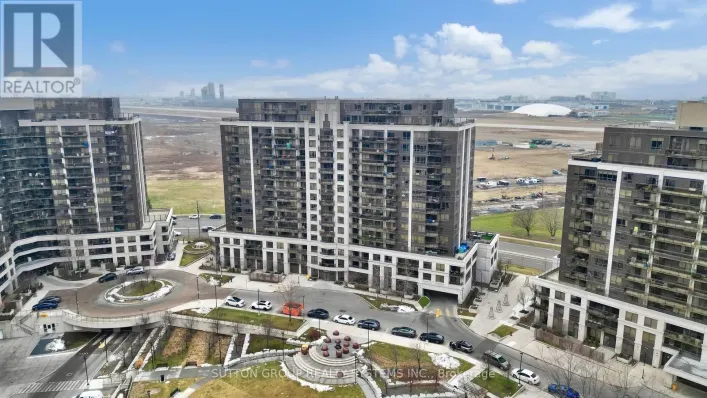 1215 - 1070 SHEPPARD AVENUE W, Toronto