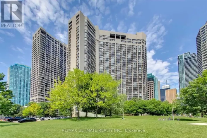 1215 - 33 HARBOUR SQUARE, Toronto