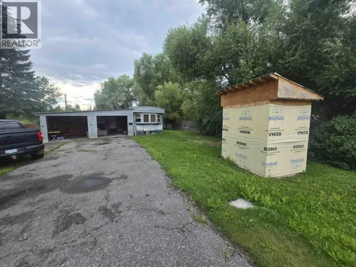 1215 BASS ROAD, Quesnel