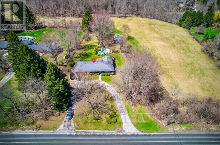 1215 BRITANNIA ROAD, Burlington