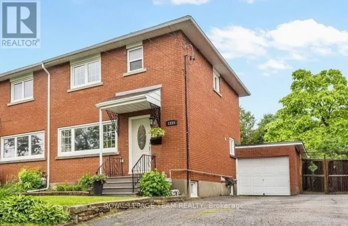 1215 EMPEROR AVENUE, Ottawa
