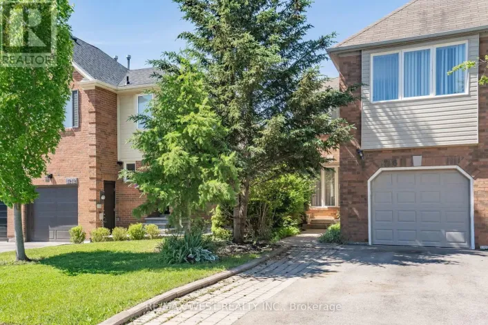 1216 LEEWOOD DRIVE, Oakville
