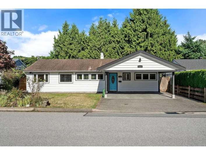 1216 PINEWOOD CRESCENT, North Vancouver