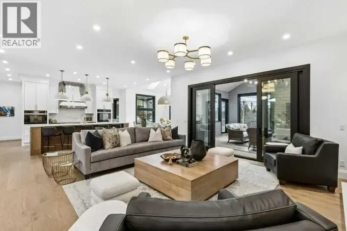 1217 38 Avenue SW, Calgary