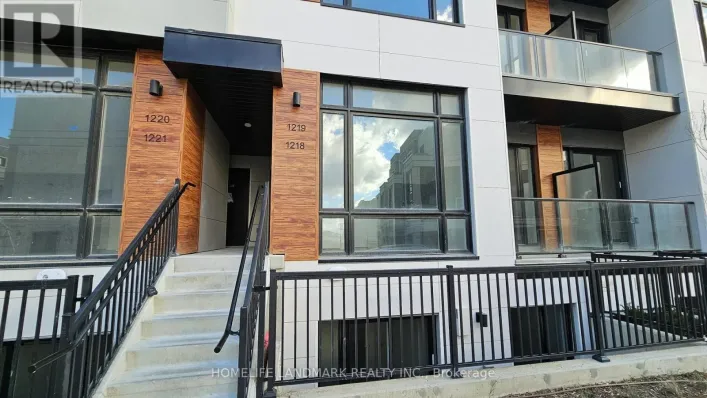 1218 - 8 DAVID EYER ROAD, Richmond Hill