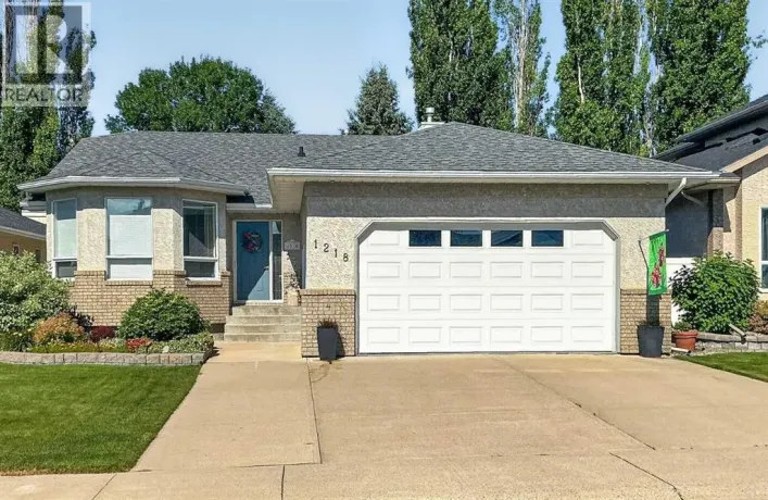 1218 Great Lakes Place S, Lethbridge