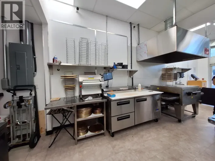 1219 4500 KINGSWAY, Burnaby