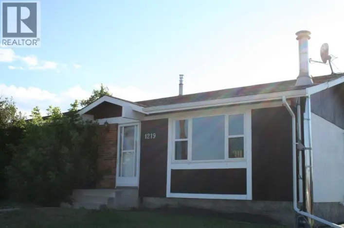 1219 68 Street NE, Calgary