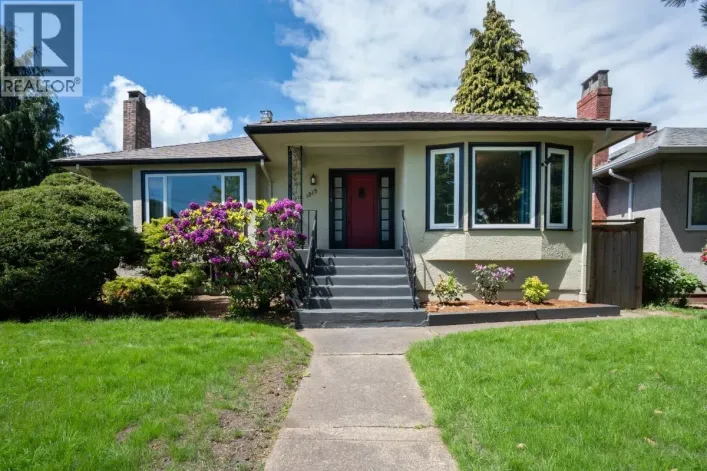 1219 LONDON STREET, New Westminster