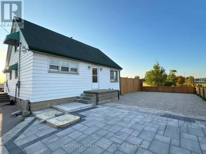 12190 WARDEN AVENUE, Whitchurch-Stouffville