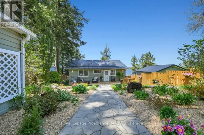 121A RUSH LANE, Tweed)