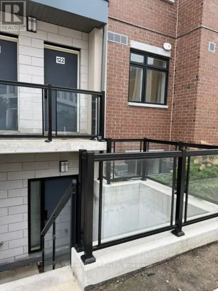 122 - 1070 DOUGLAS MCCURDY COMMON, Mississauga
