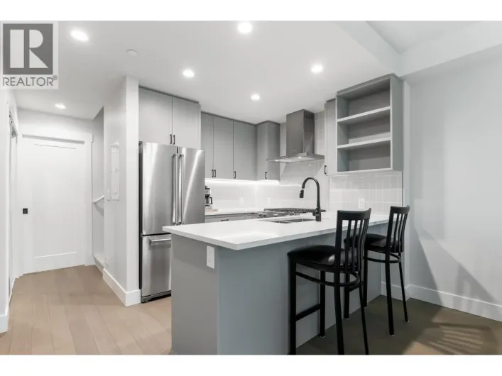 122 12040 PLAZA STREET, Maple Ridge