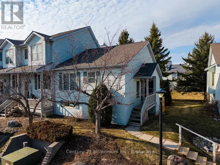 122 - 150 VICTORIA STREET S, Blue Mountains