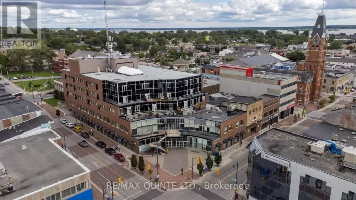 122 - 199 FRONT STREET, Belleville