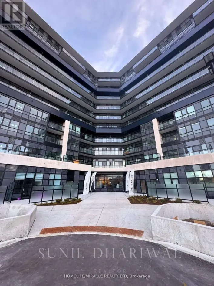122 - 395 DUNDAS STREET, Oakville