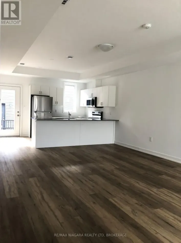 122 - 781 CLARE AVENUE, Welland