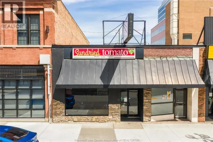 122 CHATHAM STREET West, Windsor