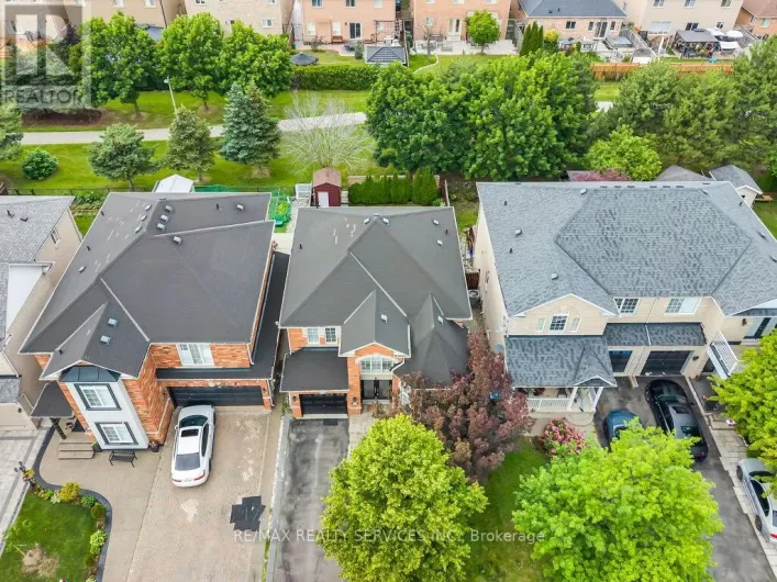 122 DELLS CRESCENT, Brampton