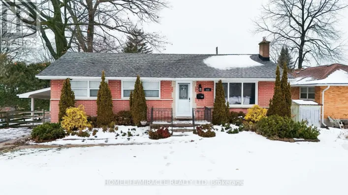 122 FUNDY AVENUE, London East