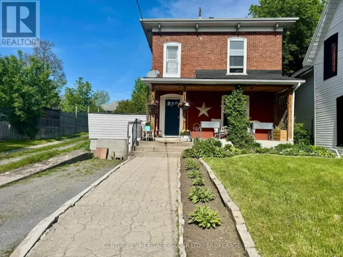 122 GREEN STREET, Deseronto)