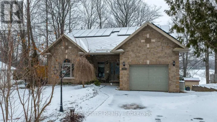 122 MCCULLOUGH LAKE DRIVE, Chatsworth