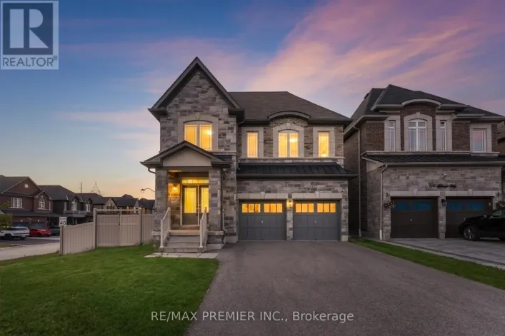 122 MCKENZIE WAY, Bradford West Gwillimbury