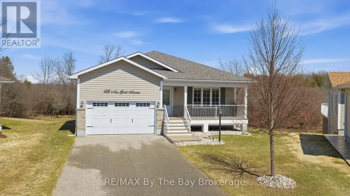 122 NEW YORK AVENUE, Wasaga Beach