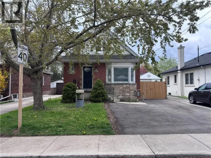 122 QUEENSDALE Avenue E, Hamilton
