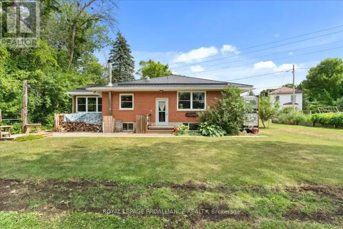 122 SPRING STREET E, Tweed)