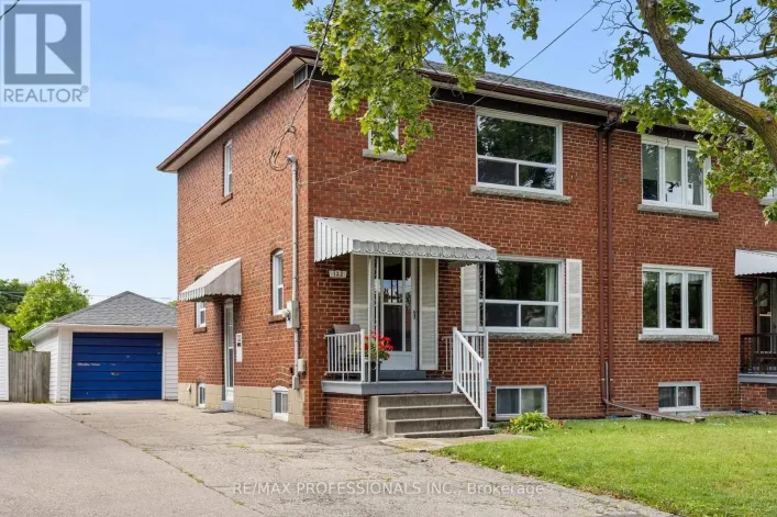122 TREEVIEW DRIVE, Toronto